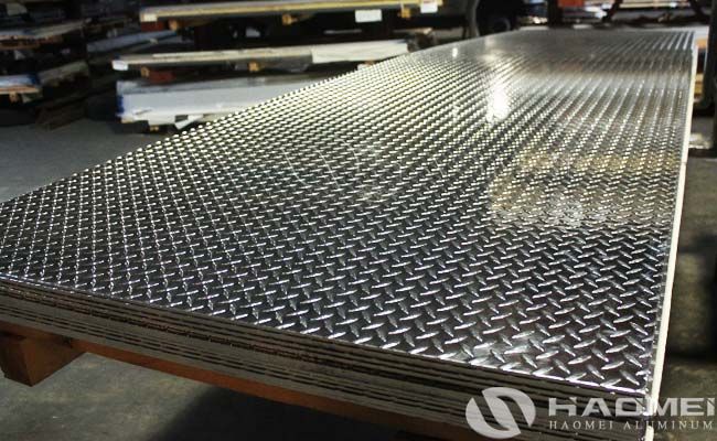 4 by 8 diamond plate